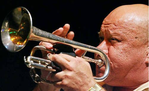 Hear the amazing stories of legenday Warren Vache and his career in jazz. Hear the amazing stories of legenday Warren Vache and his career in jazz.